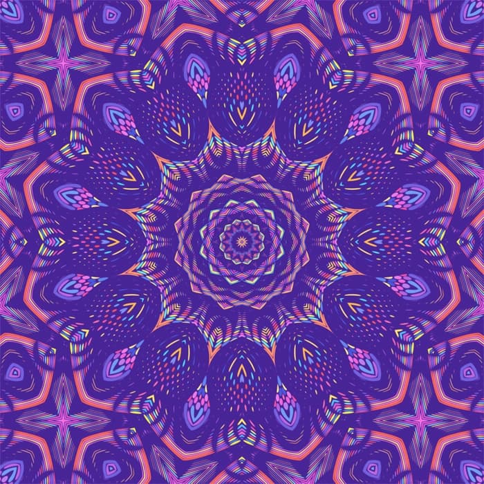 Leuchtende digitale Mandala in Violett-, Rosa- und Orangetönen – fördert Kreativität, emotionale Wärme und innere Transformation.